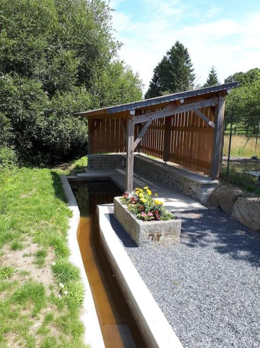 Le Gite De La Menuiserie Maisoncelles-la-Jourdan Bagian luar foto